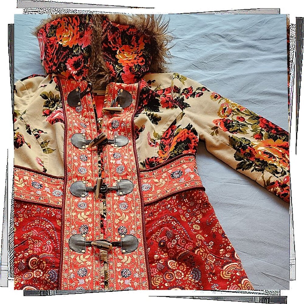 Vintage 2010  Rare Karelia Velvet Embroidered Red Coat / Jacket (4) by Elevenses - Picture 13 of 16